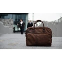 DSTRCT Wall Street Business Laptoptas 15.6'' Brown 10 DSTRCT Wall Street Business Laptoptas 15.6'' Brown -Mode Tassenwinkel 076520 20 5 1