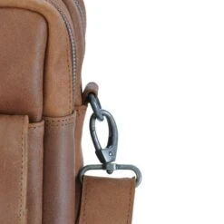 DSTRCT Special Laptopbag 2-vaks 17" Cognac -Mode Tassenwinkel 20210824 capture0003 2