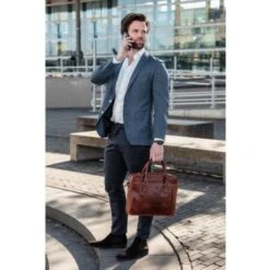 DSTRCT Premium Collection Laptopbag 14" Cognac 9 DSTRCT Premium Collection Laptopbag 14" Cognac -Mode Tassenwinkel 230030 laptoptas 14 inch dstrct cognac 5 1 1