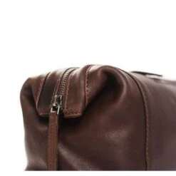 Chesterfield Vince Toilettas Brown -Mode Tassenwinkel 2925161357 c08.017101detail