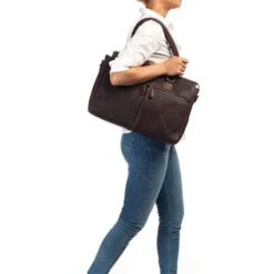 Burkely Antique Avery Dames Laptoptas 2-Zip 15.6" Brown 10 Burkely Antique Avery Dames Laptoptas 2-Zip 15.6" Brown -Mode Tassenwinkel 725d1e6036f7f6ec67a12c15a7505cf472d63969