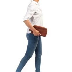 Burkely Antique Avery Toilettas Cognac 14 Burkely Antique Avery Toilettas Cognac -Mode Tassenwinkel 841756