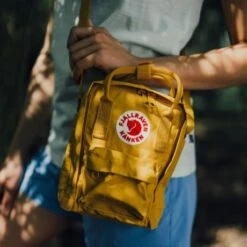 Fjallraven Fjällräven Kanken Sling Shoulderbag Mint Green -Mode Tassenwinkel 9 mood kanken sling dsc06838 3 9