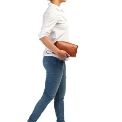 Burkely Vintage Riley Toilettas Cognac -Mode Tassenwinkel 9008416.22.24 6