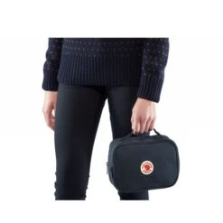 Fjallraven Fjällräven Kanken Toilet Tas Arctic Green 11 Fjallraven Fjällräven Kanken Toilet Tas Arctic Green -Mode Tassenwinkel detail toiletrykit 1