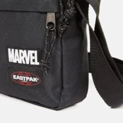 Eastpak The One Marvel Black Panther Emboss 6 Eastpak The One Marvel Black Panther Emboss -Mode Tassenwinkel ek000045 w43 alt005 1