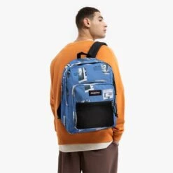 Eastpak Pinnacle Rugzak Tags Blue 7 Eastpak Pinnacle Rugzak Tags Blue -Mode Tassenwinkel ek000060 2e8 alt004 uc250734 mhigh