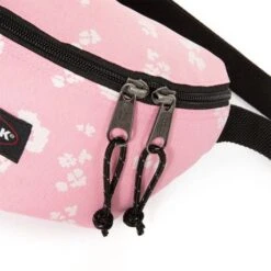 Eastpak Springer Heuptas Flower Shine Pink -Mode Tassenwinkel ek000074 w83 alt005 uc208611 mmid