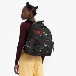 Eastpak Padded Pak'r Rugzak Tags Black -Mode Tassenwinkel ek000620 2e7 alt001 uc250812 mhigh