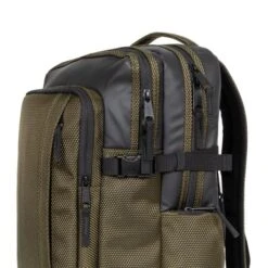 Eastpak Tecum L Cnnct Army 11 Eastpak Tecum L Cnnct Army -Mode Tassenwinkel ek00092d 5a1 alt005 uc214687 mhigh