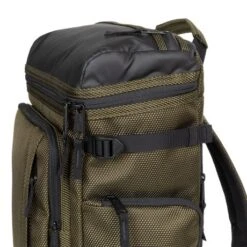 Eastpak Tecum Top Cnnct Army 13 Eastpak Tecum Top Cnnct Army -Mode Tassenwinkel ek00093d 5a1 alt005 uc214684 mhigh