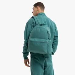 Eastpak Day Pak'r Rugzak Colorful Standard Pine Green -Mode Tassenwinkel ek0a5bg4 3f2 alt004 1