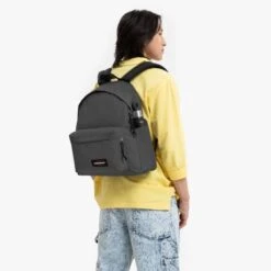 Eastpak Day Pak'r Rugzak Magnetic Grey 10 Eastpak Day Pak'r Rugzak Magnetic Grey -Mode Tassenwinkel ek0a5bg4 5d4 alt004 uc250628 mhigh