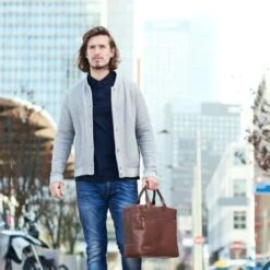 Plevier Flint Laptoptas 2-Vaks 15.6" Zwart -Mode Tassenwinkel flint 351 2 sfeerfoto 1