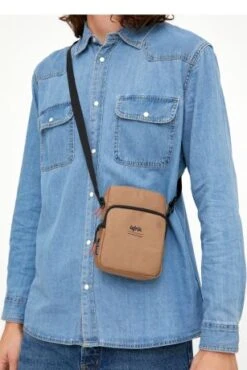 Lefrik Tokyo Crossbody Schoudertas Camel -Mode Tassenwinkel lefrik aw22 220255