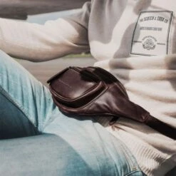 Chesterfield Jack Heuptas Brown -Mode Tassenwinkel leren heuptas bruin jack 1