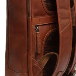 Chesterfield Detroit Leren Rugzak Cognac 13 Chesterfield Detroit Leren Rugzak Cognac -Mode Tassenwinkel leren rugzak cognac detroit 5