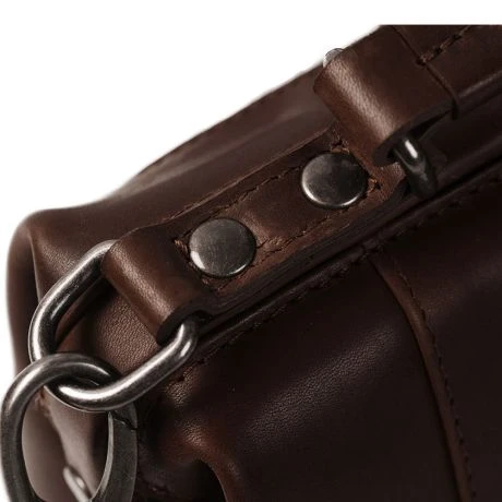 Chesterfield Rachael Schoudertas Brown 5 Chesterfield Rachael Schoudertas Brown - Afbeelding 5