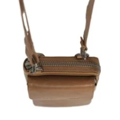 Chesterfield Malaga Schoudertas Mobiel Cognac 13 Chesterfield Malaga Schoudertas Mobiel Cognac -Mode Tassenwinkel leren telefoontasje cognac malaga 7