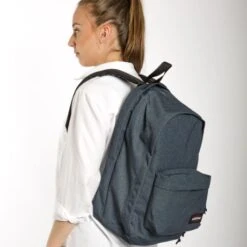 Eastpak Out Of Office Rugzak Sunday Grey -Mode Tassenwinkel outofoffice model 1 1