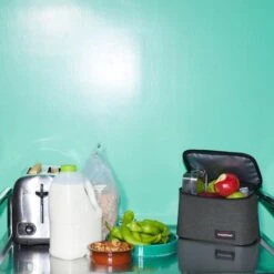 Eastpak Oval Lunch Koeltas Black Denim -Mode Tassenwinkel oval lunch 2 1