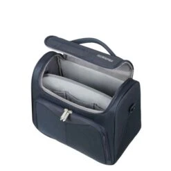 American Tourister Summerfunk Beauty Case Navy 13 American Tourister Summerfunk Beauty Case Navy -Mode Tassenwinkel prod col 124895 1596 interior