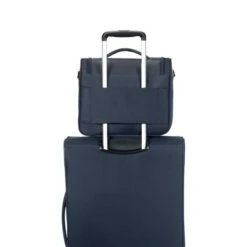 American Tourister Summerfunk Beauty Case Navy 14 American Tourister Summerfunk Beauty Case Navy -Mode Tassenwinkel prod col 124895 1596 smart sleeve