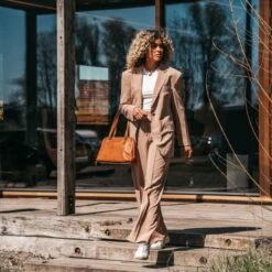 Chesterfield Santorini Schoudertas Zwart -Mode Tassenwinkel santorini 1