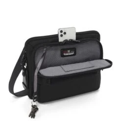 Tumi Alpha Bravo Service Crossbody Black -Mode Tassenwinkel service crossbody 4