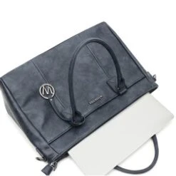 Wimona Carmina Schoudertas 13.3" Donkerblauw -Mode Tassenwinkel wimona carmina donkerblauw 6
